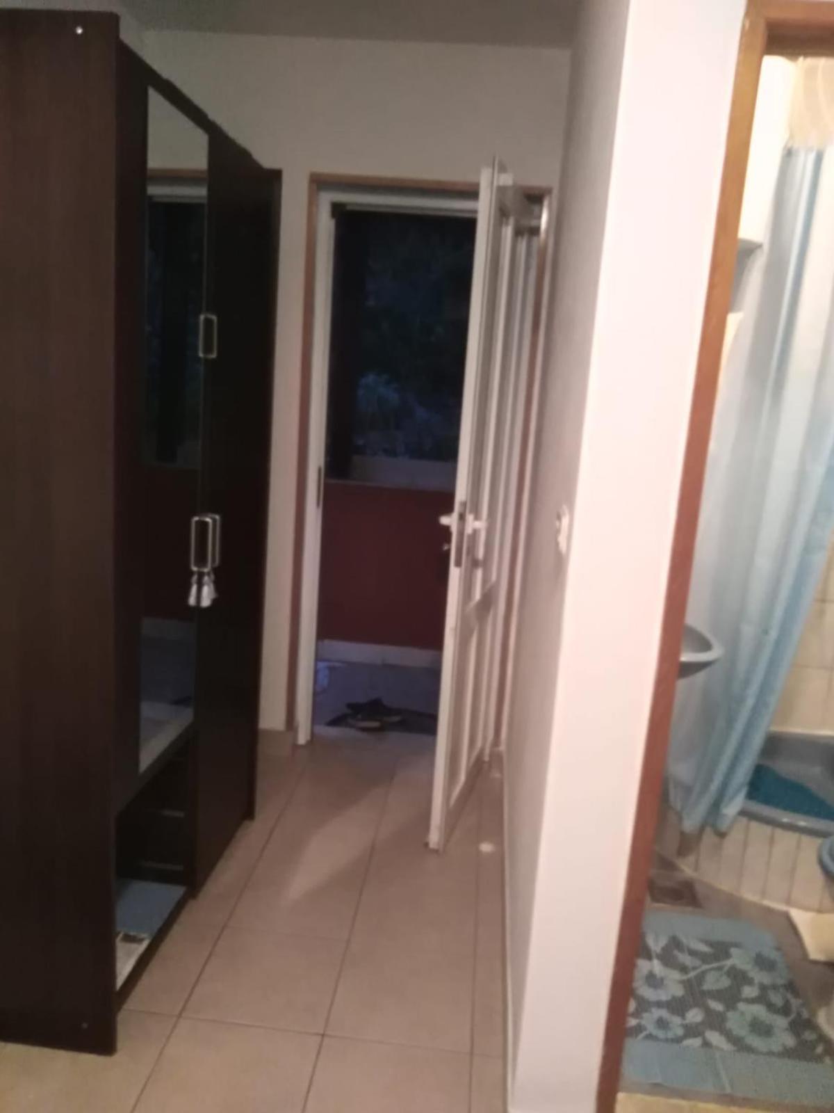 Apartmani Kunjasic Trstenik  Bilik gambar